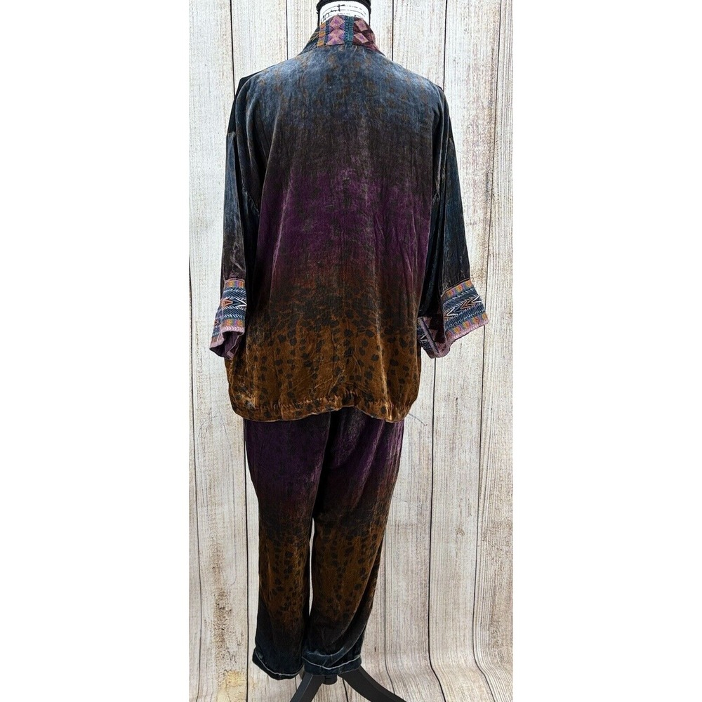 Johnny Was Ombre Cheetah Velvet Jacket and Pants Loungewear Set Size Small NWT - Picture 2 of 16